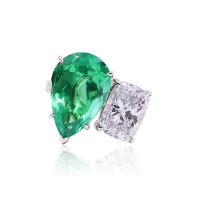 18K YELLOW GOLD AND PLATINUM TOI ET MOI RING WITH A 9.80CT PEAR-SHAPE EMERALD AND A 5.01CT CUSHION-CUT DIAMOND