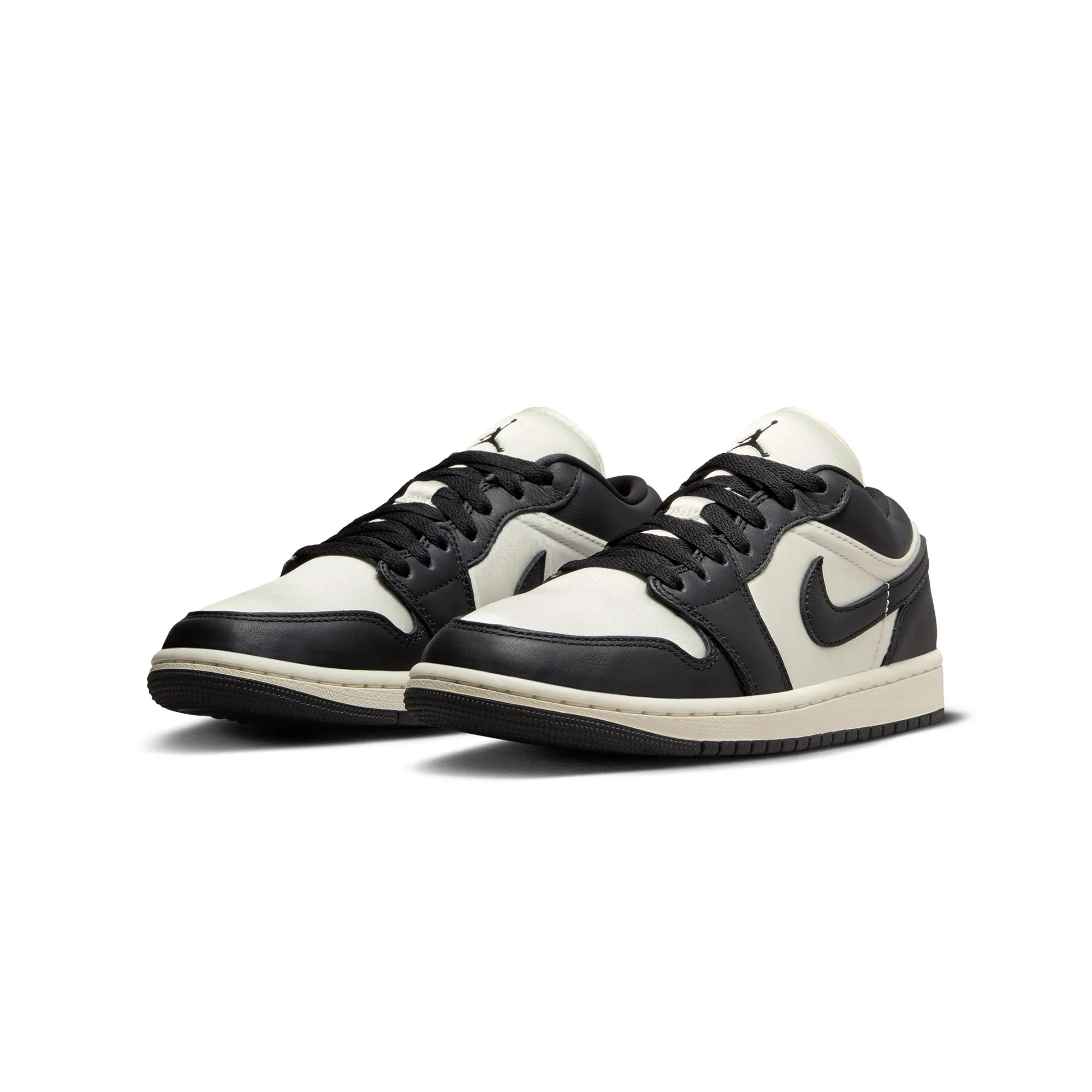 Air Jordan 1 Womens Low SE Shoes