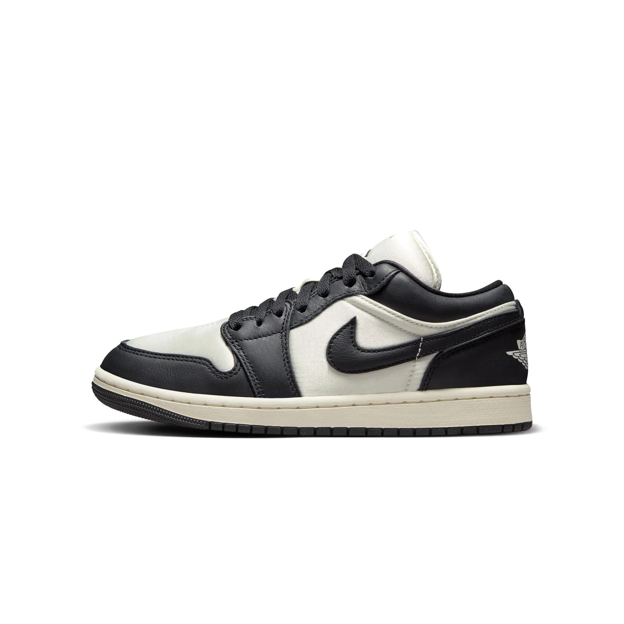 Air Jordan 1 Womens Low SE Shoes