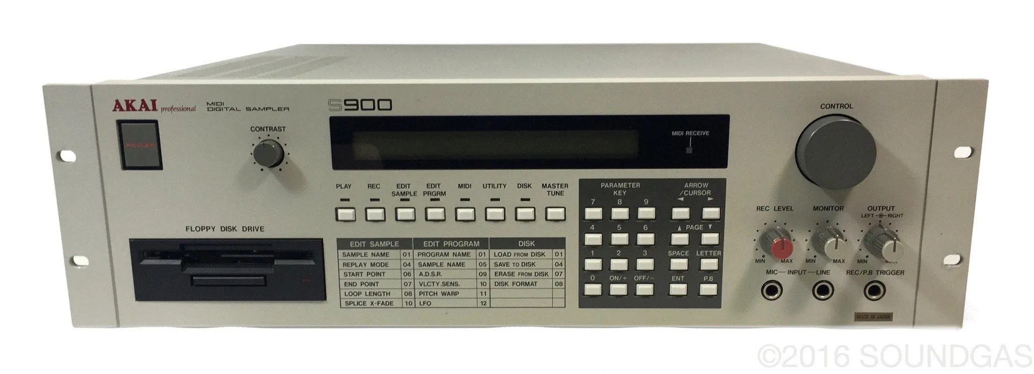 Akai S900 MIDI Digital Sampler