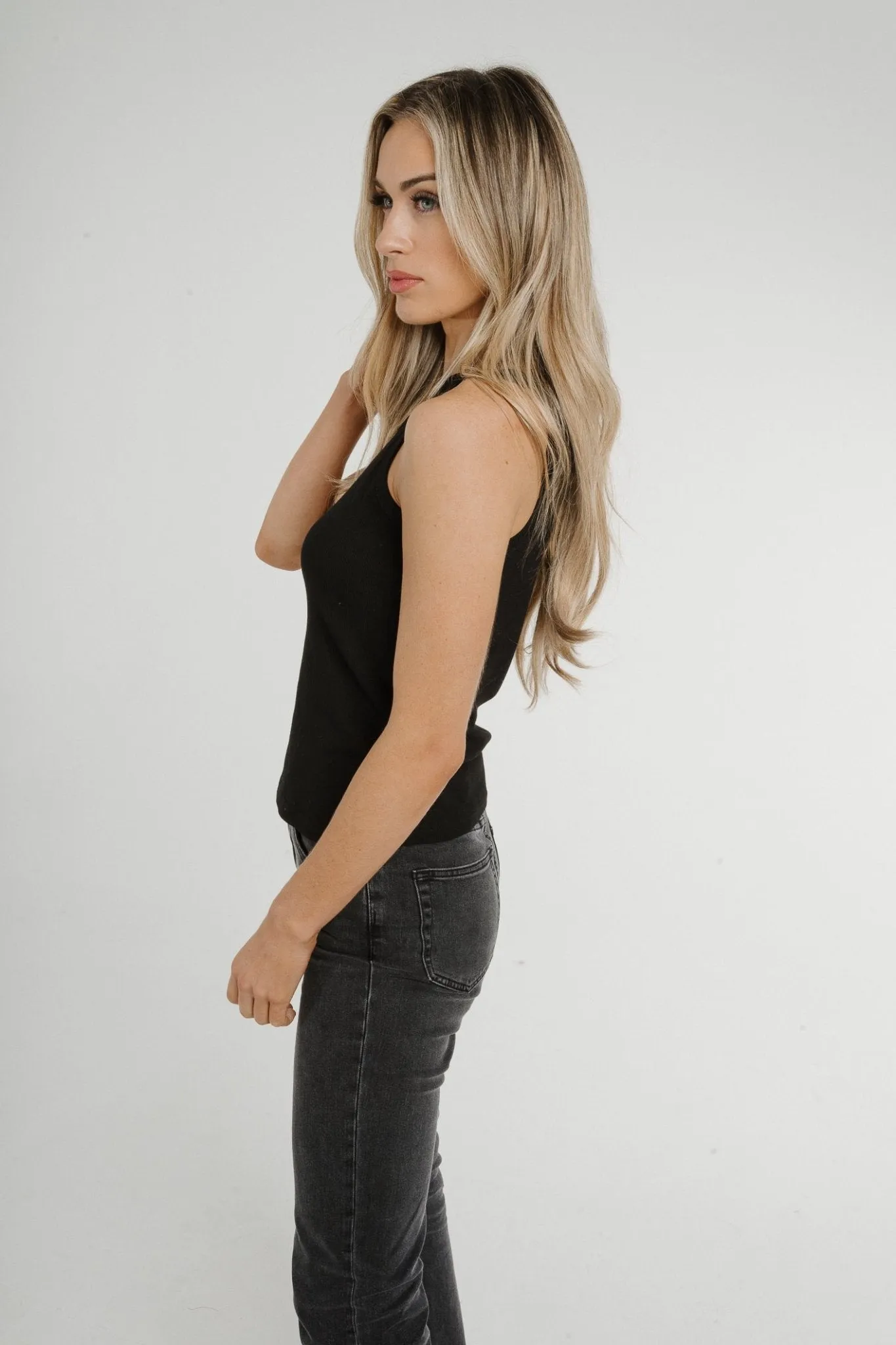 Ally Round Neck Vest Top In Black