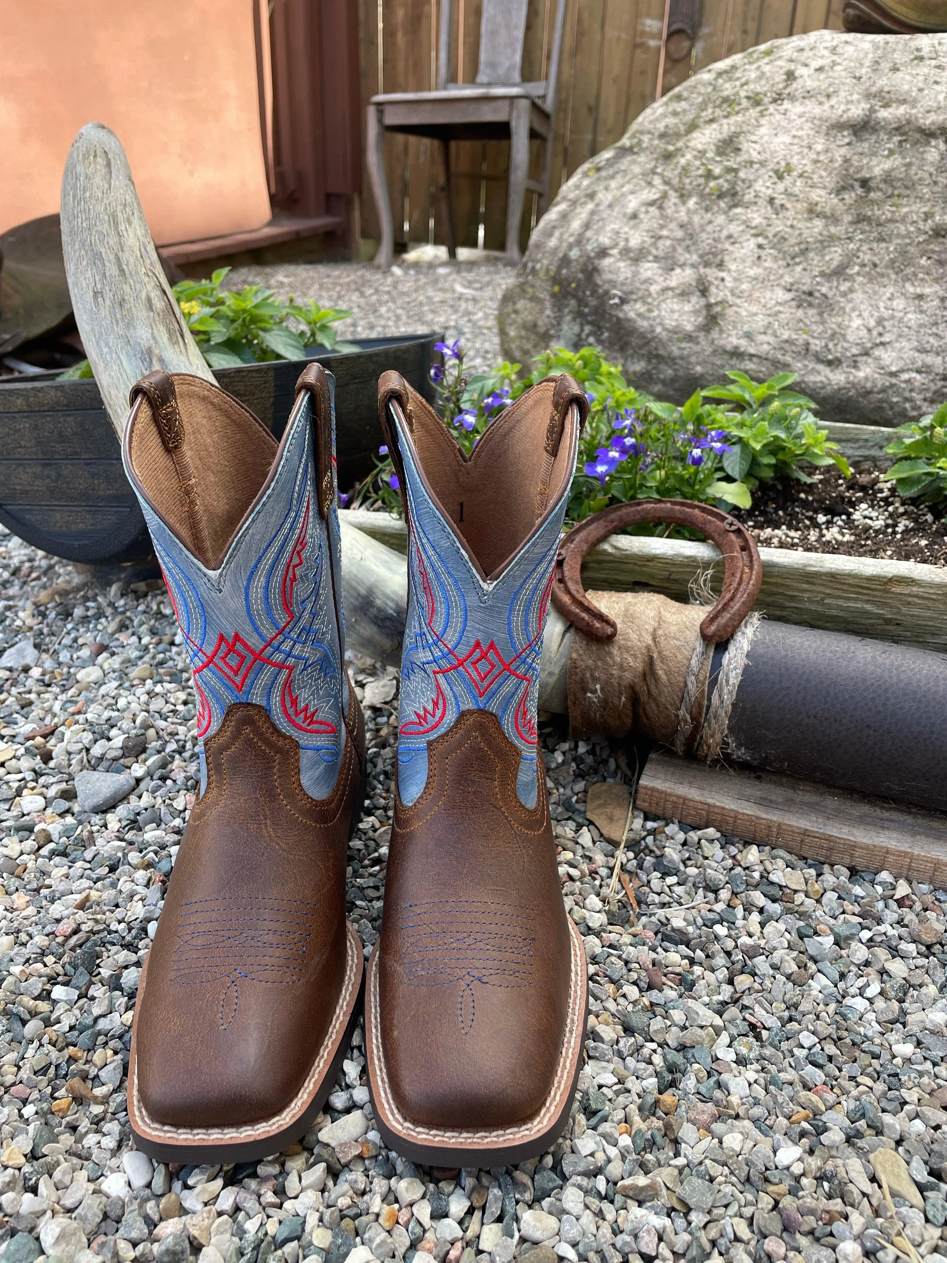 Ariat Toddler/Children’s/Youth Double Kicker Distressed Brown Leather Square Toe Cowboy Boots 10040247 10040254