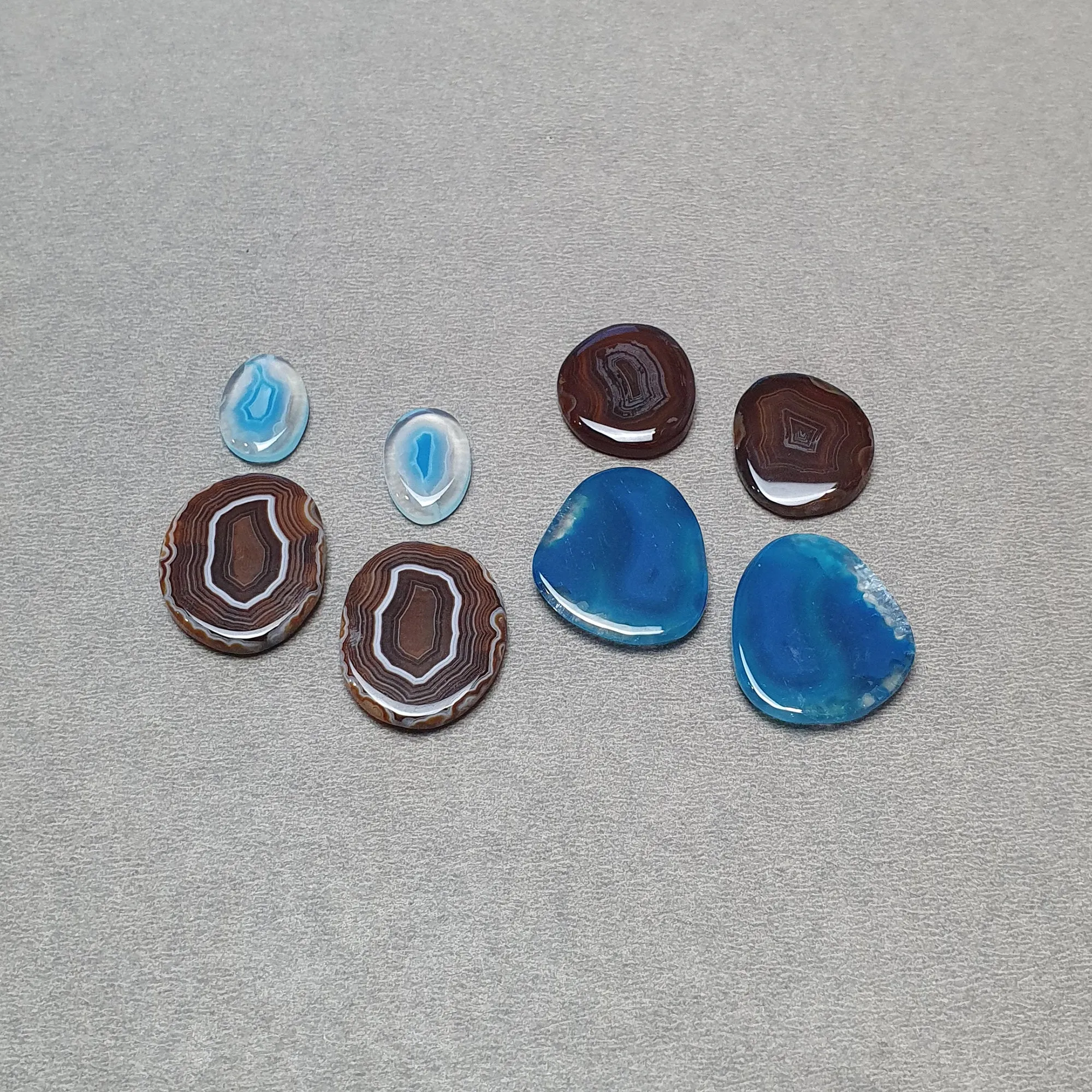 BOTSWANA AGATE Gemstone Cabochon : Natural Color Enhanced Bi-Color Agate Uneven Shape 8pcs Set