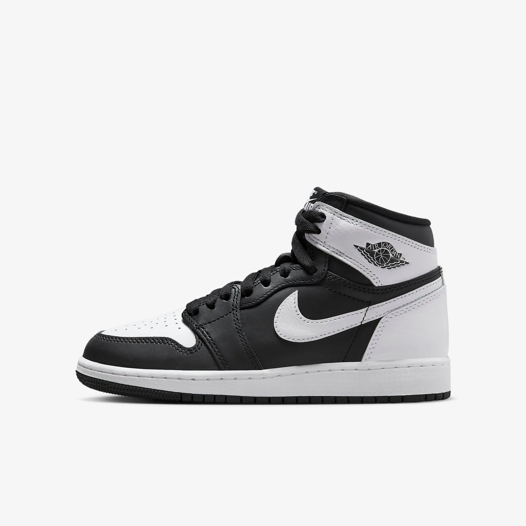 (GS) Air Jordan 1 Retro High OG 'Black / White' (2024) FD1437-010