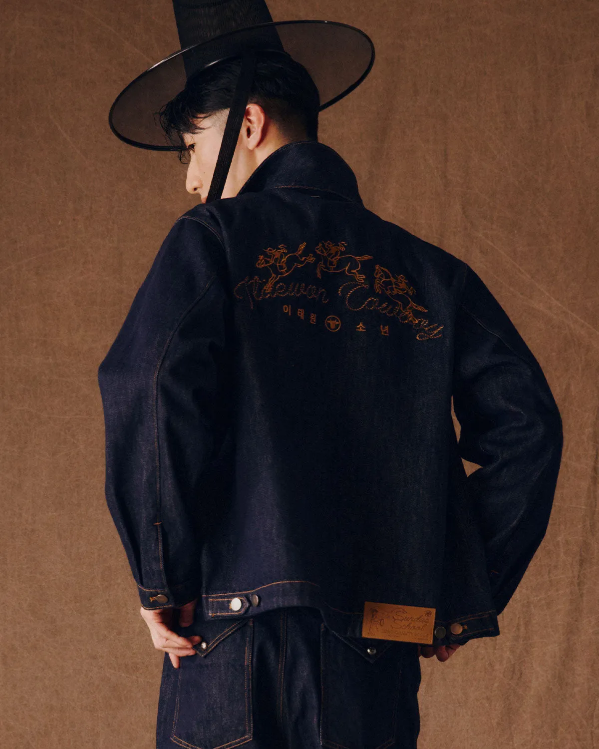 ITAEWON COWBOY DENIM JACKET