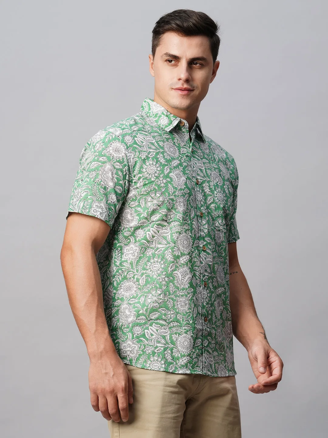 Men's Green Cotton Regular Fit Printed Shirt