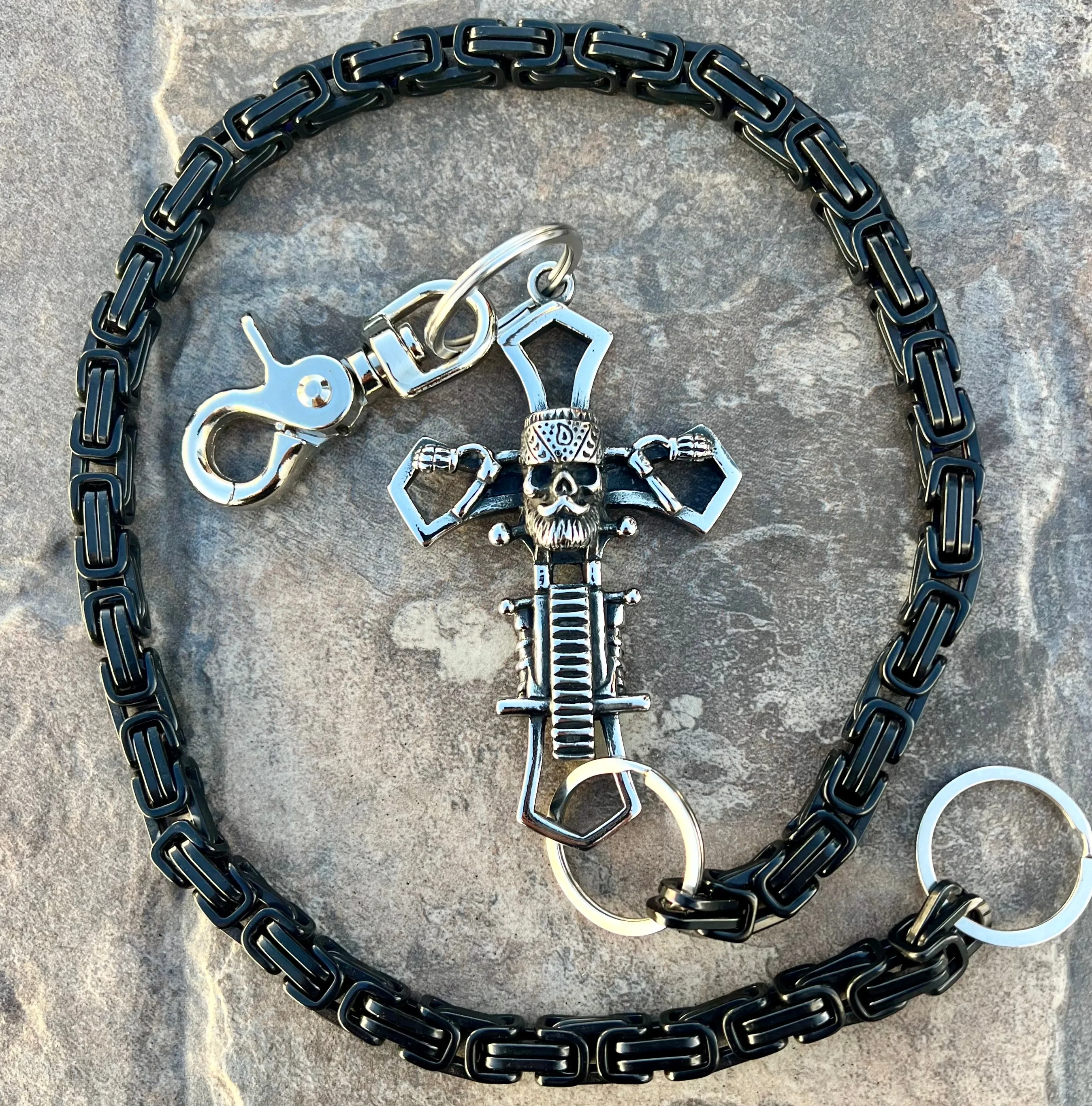 Old School Cross Wallet Chain - Black Daytona Heritage - WC706H