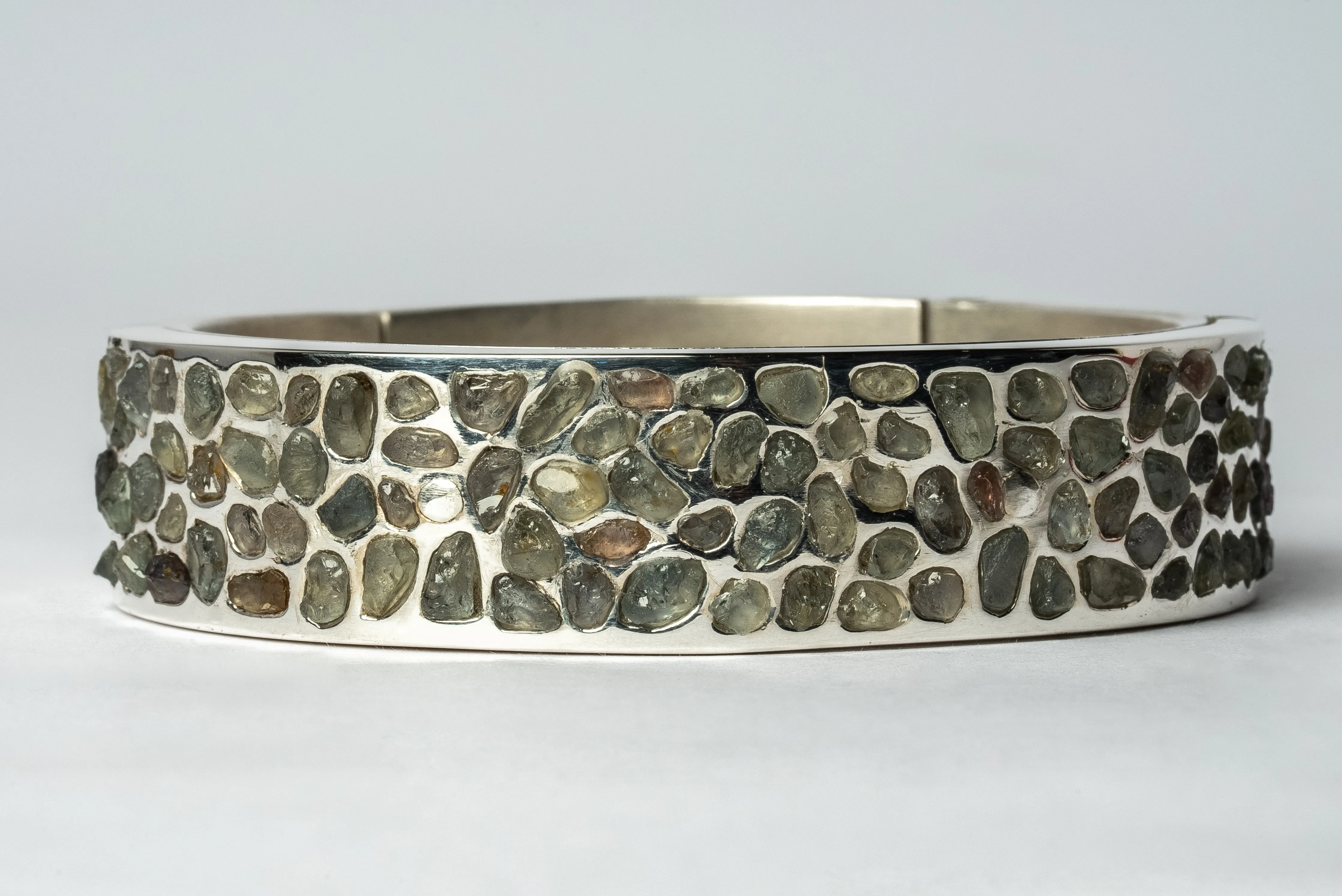 Sistema Bracelet v2 (Mega Pavé, Green Songea Sapphire, 17mm, DA PA SAP)