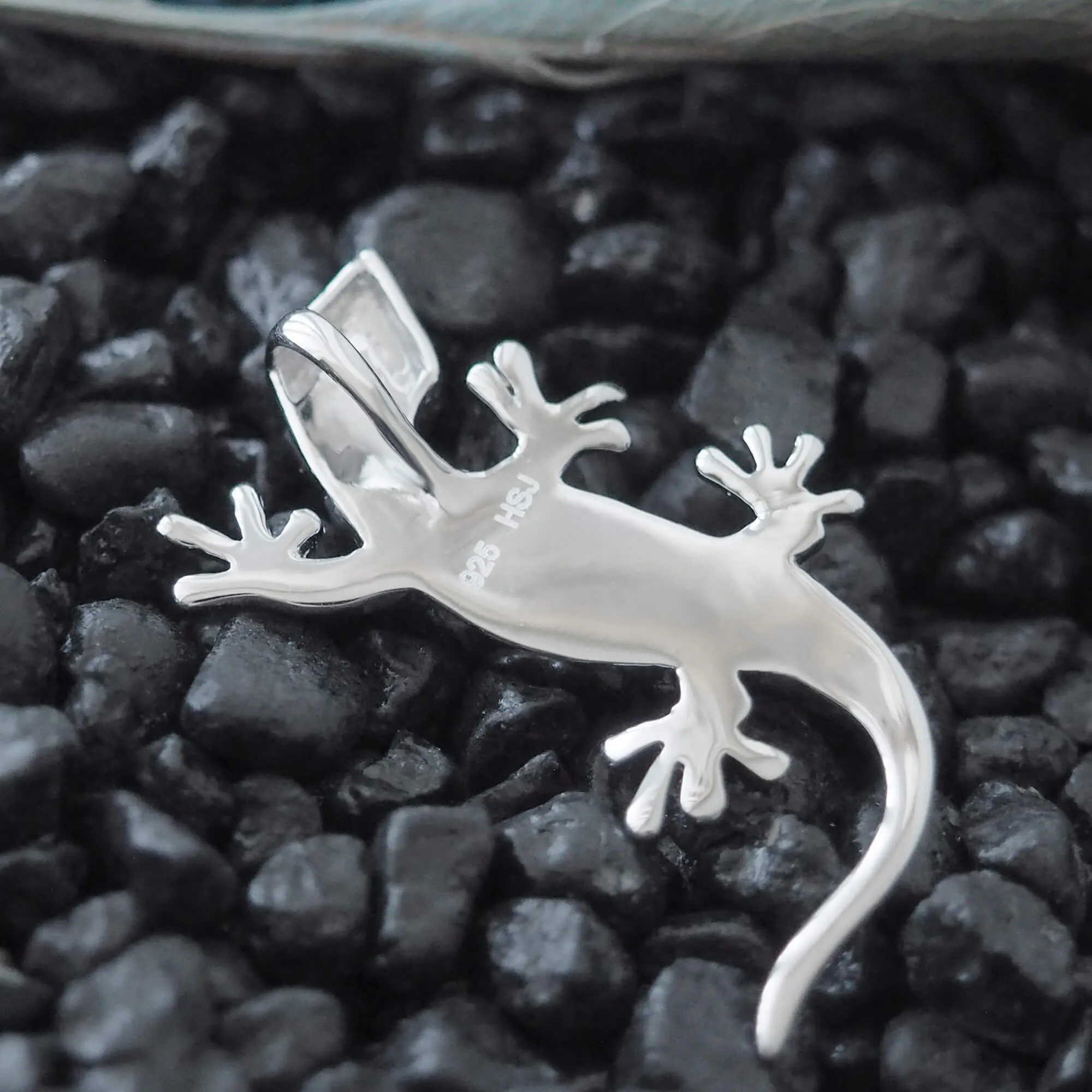 Sterling Silver Synthetic Blue Opal Gecko/Lizard Pendant Necklace, 16 2" Extender