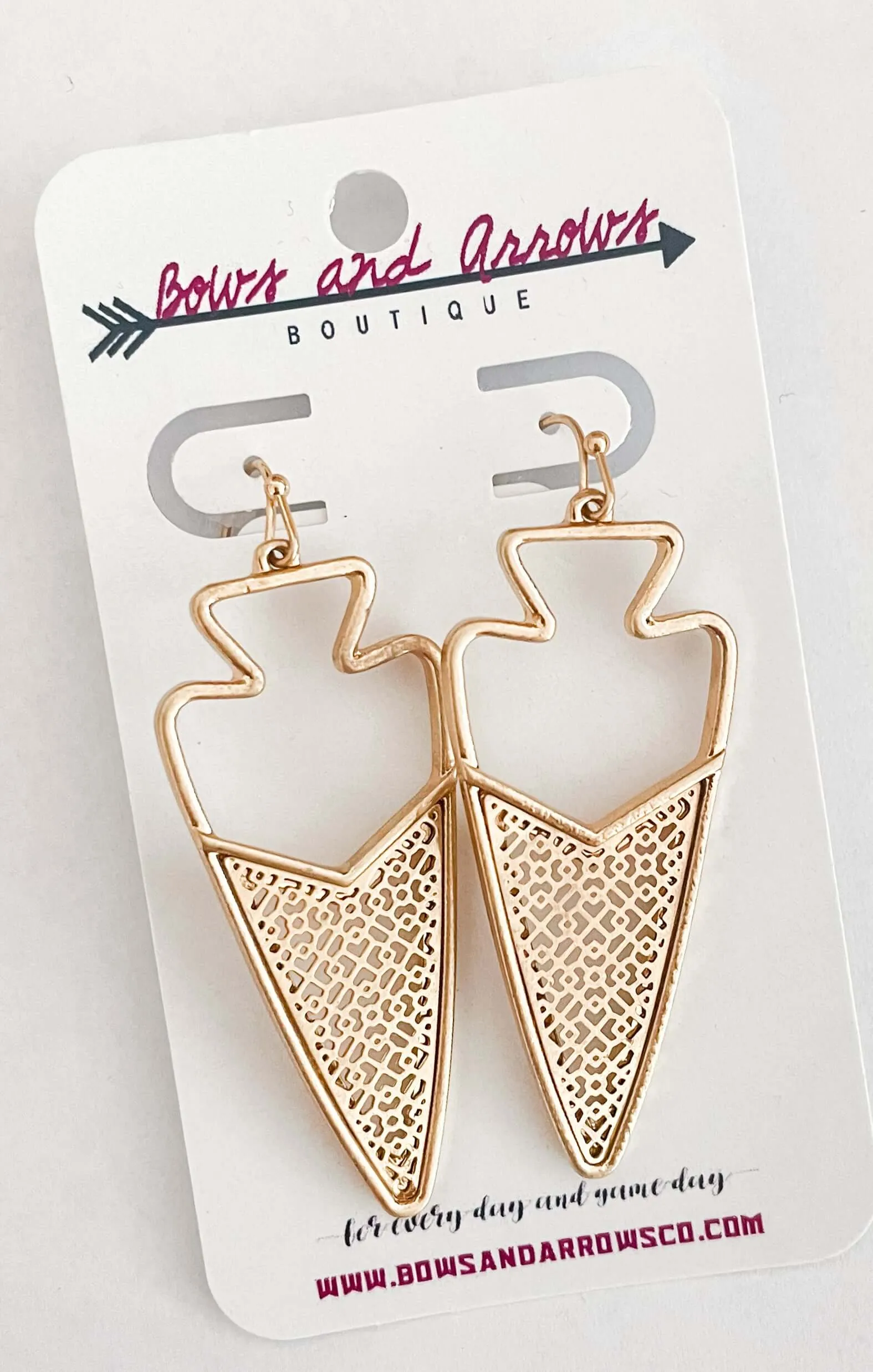 The Filigree Arrowhead Earrings - Gold