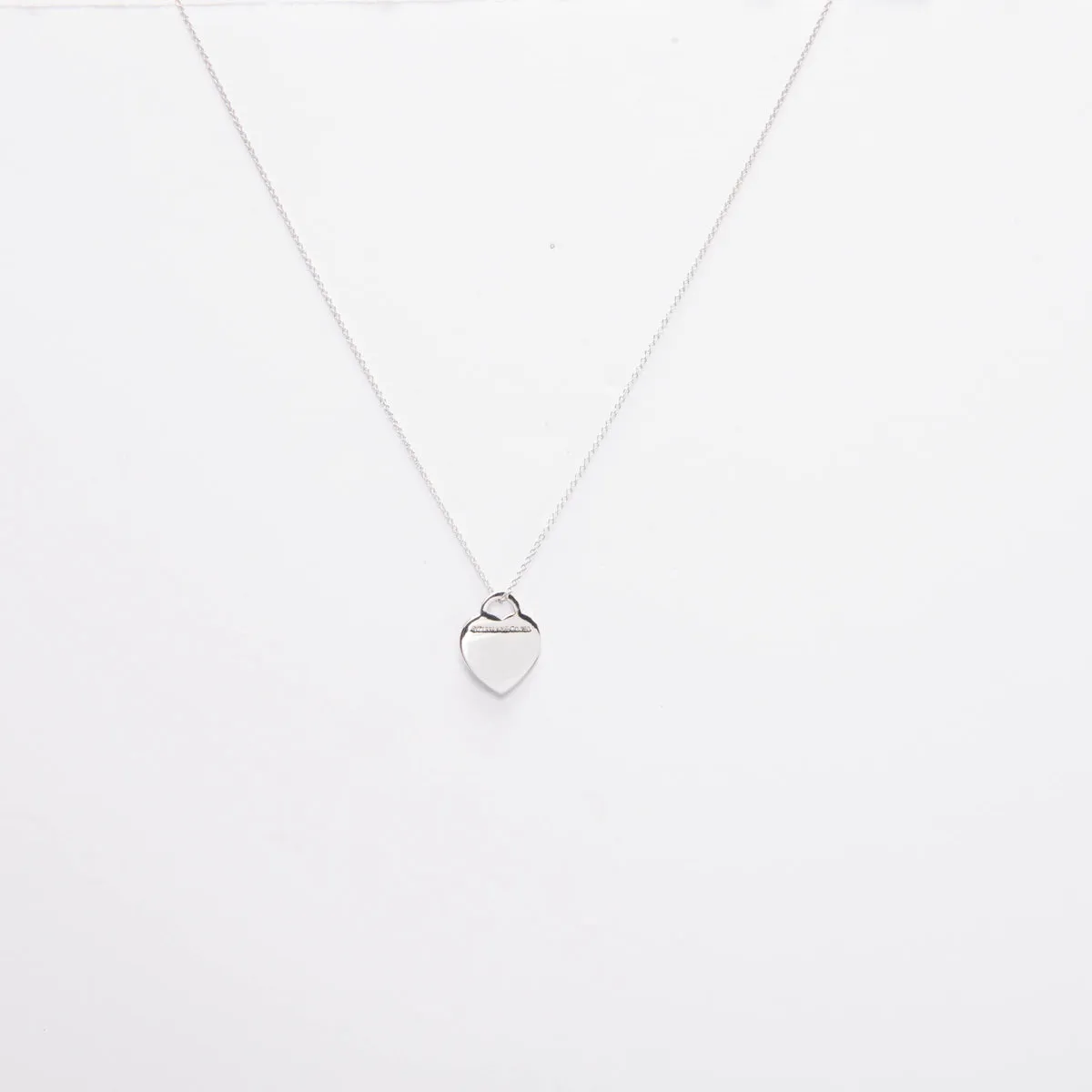 Tiffany & Co 18k White Gold Return to Tiffany Heart Necklace