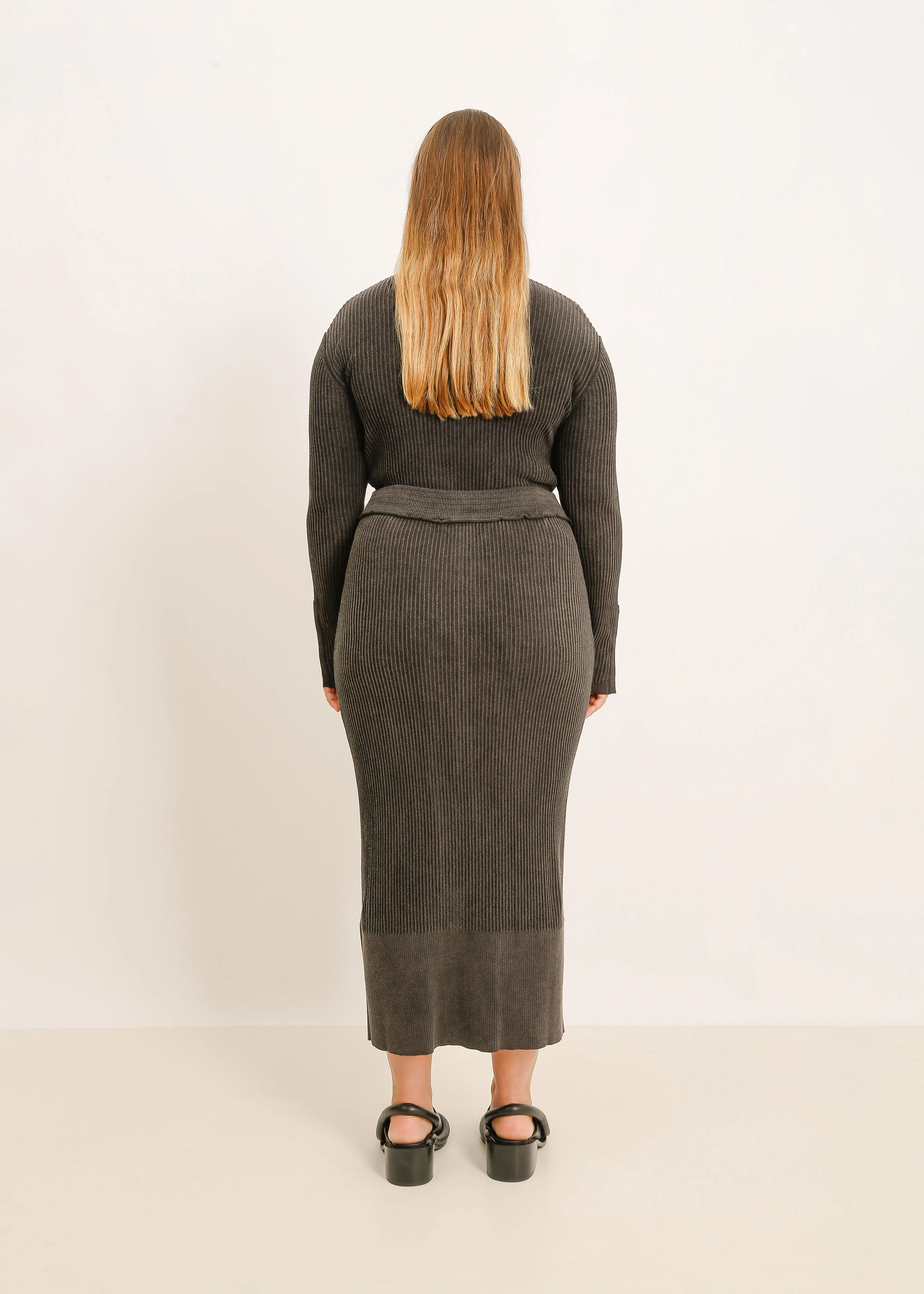 W24 | MIA KNIT SKIRT / BLACK